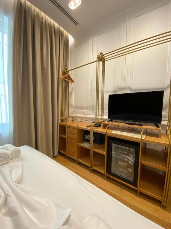 Crown Boutique Hotel Durrës Buitenkant foto