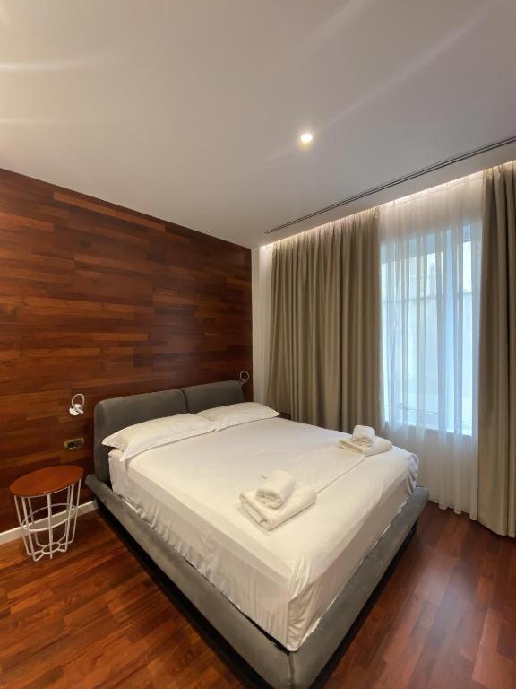 Crown Boutique Hotel Durrës Buitenkant foto