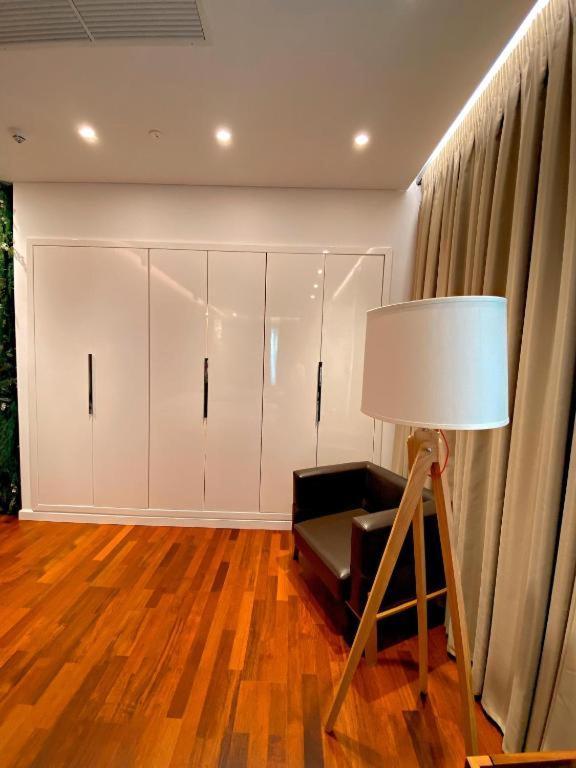 Crown Boutique Hotel Durrës Buitenkant foto
