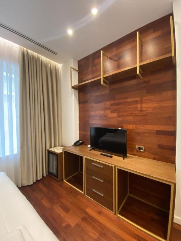 Crown Boutique Hotel Durrës Buitenkant foto